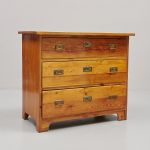 1095 2477 CHEST OF DRAWERS